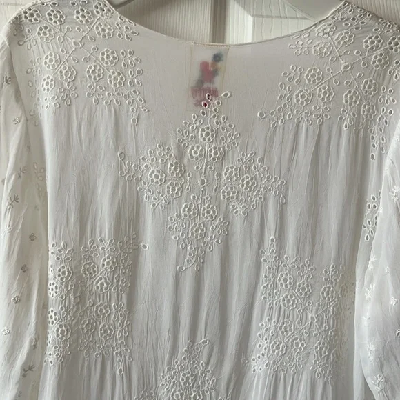 JOHNNY WAS White Eyelet Top - Picture 5 of 8